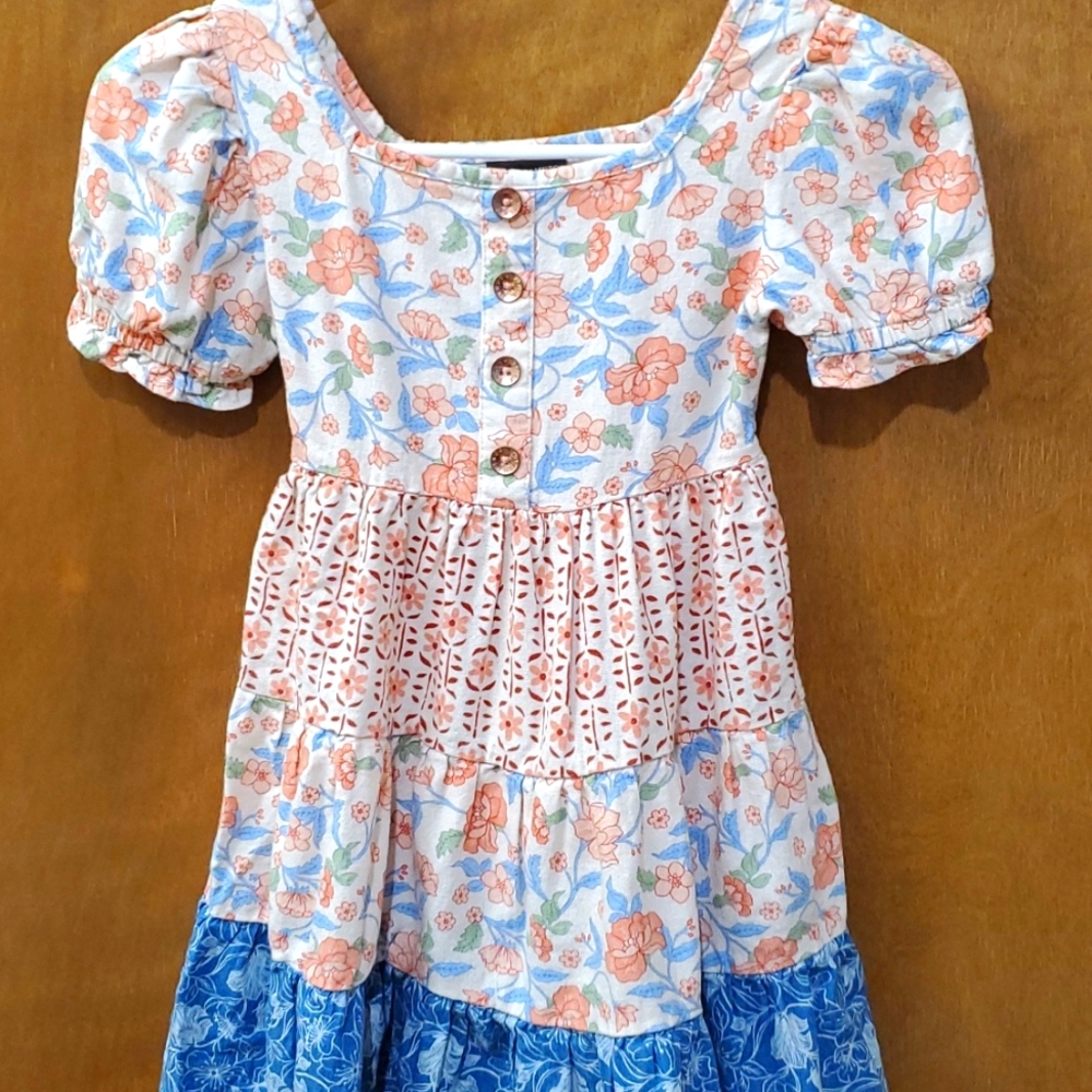 Vince Camuto floral prairie style dress